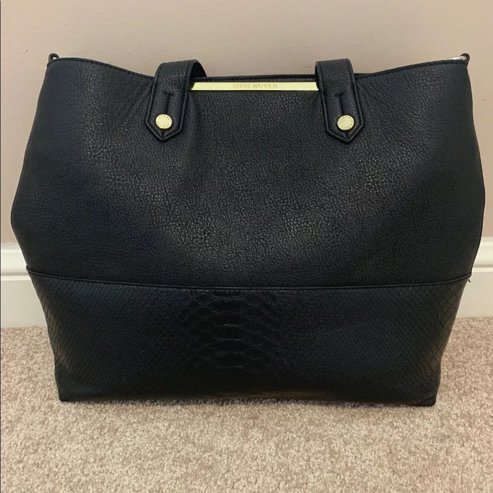 Steve Madden black leather bag